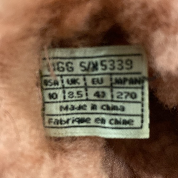 UGG slippers Size 10 - Picture 6 of 8